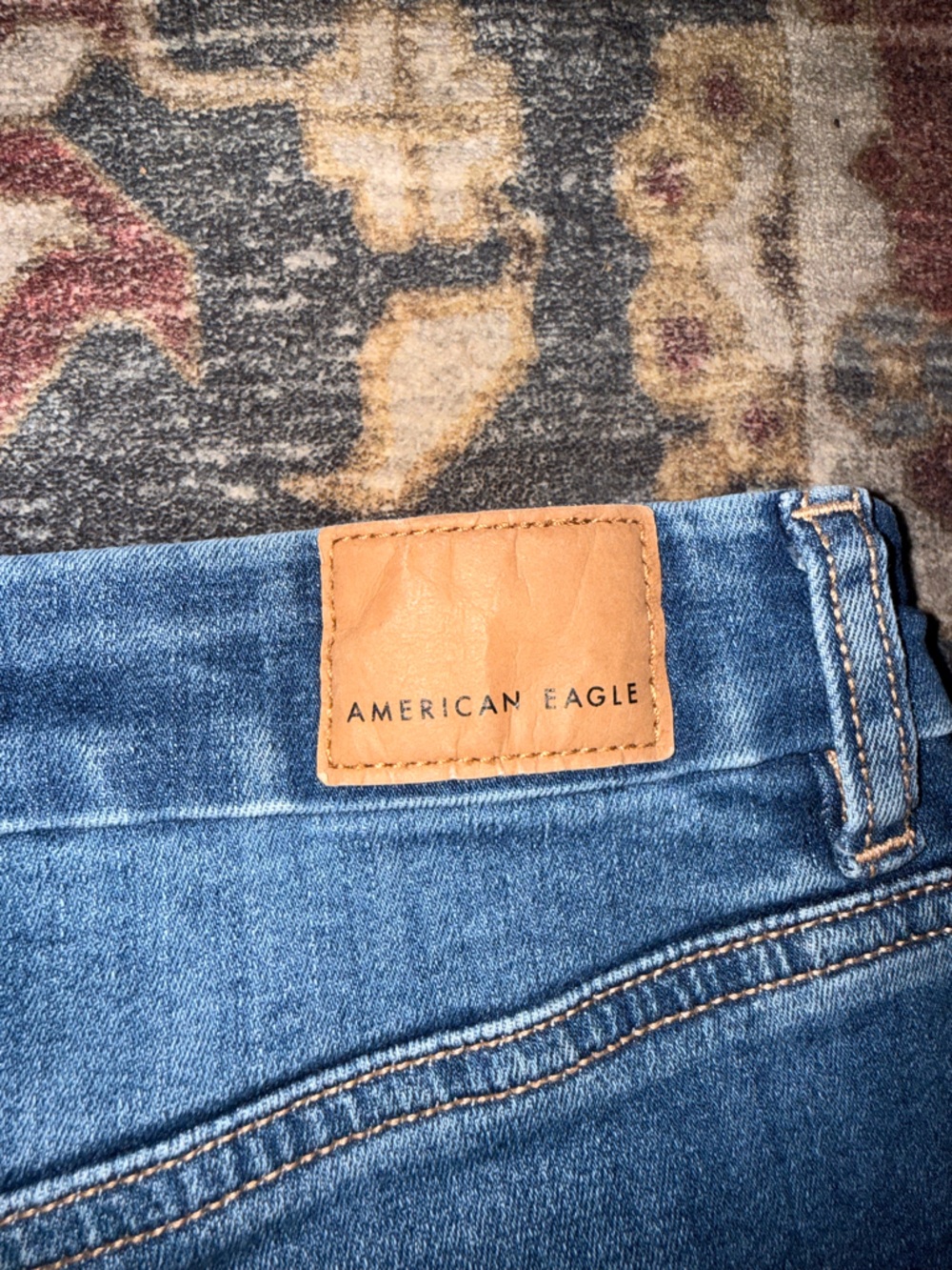 American Eagle Medium Wash High-Rise Jeans - Picture 10 of 10